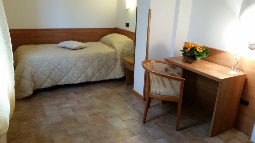 Albergo Vecchio Forno Spoleto Exterior photo
