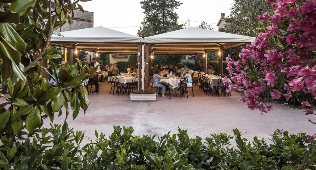 Albergo Vecchio Forno Spoleto Exterior photo